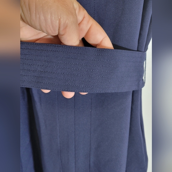 Lark & Ro Navy Sleeveless A Line Dress Size 2 - Picture 5 of 7